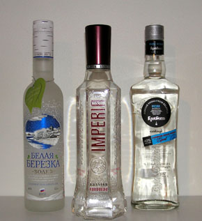 Rysk vodka Belaya Beresjka (Moskva), Russian Standard Imperia (St Petersburg) och BuljBasj (Minsk).